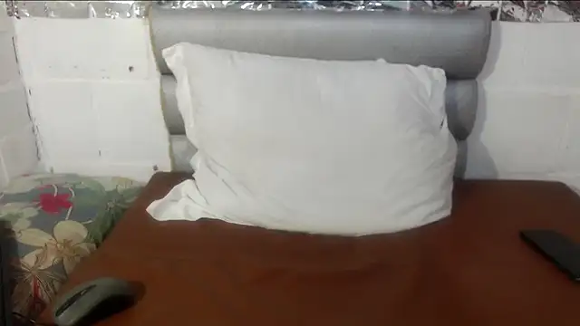 rose-crystal online show from 10-25-25, 10:04