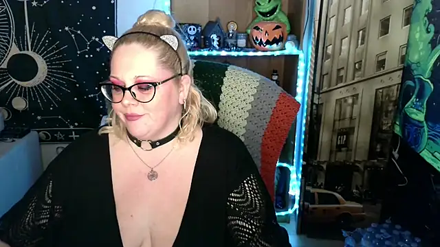 Snapshot of Kinky_Witch chatting on 04-26-26, 04:26 Kinky Witch online show from 04-26-26, 04:26