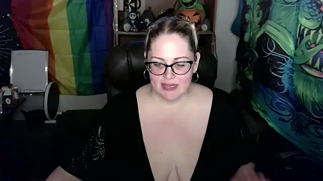 Snapshot of Kinky_Witch chatting on 07-08-26, 12:04 Kinky Witch online show from 07-08-26, 12:04