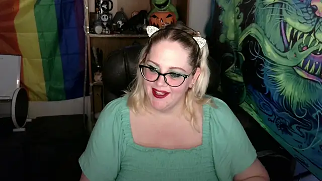 Snapshot of Kinky_Witch chatting on 07-09-26, 12:26 Kinky Witch online show from 07-09-26, 12:26