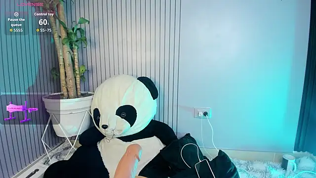 Snapshot of Im_perla_ chatting on 10-28-25, 02:26 Im perla online show from 10-28-25, 02:26