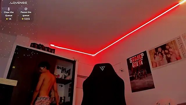 velvet skyn online show from 04-09-26, 10:26