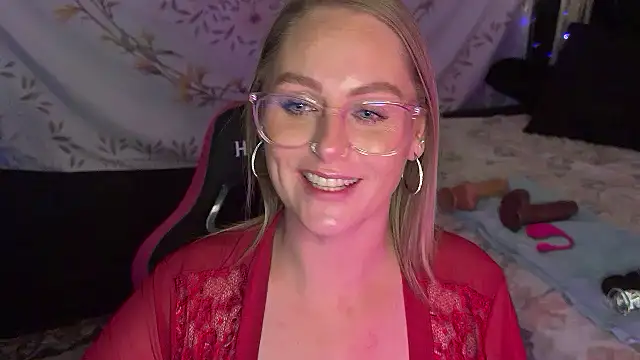 Snapshot of BossMomma0387 chatting on 10-29-25, 02:14 BossMomma0387 online show from 10-29-25, 02:14