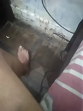 GuilhermeYuree online show from 11-19-25, 06:57