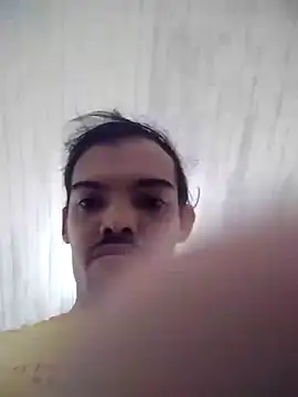 GuilhermeYuree online show from 01-06-26, 03:49