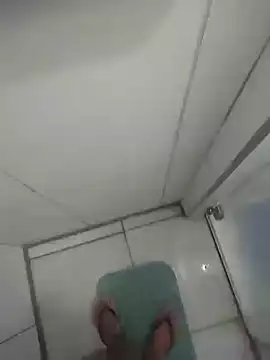 GuilhermeYuree online show from 01-19-26, 06:50