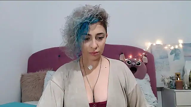 Snapshot of AAARUNY chatting on 10-08-25, 12:03 AAARUNY online show from 10-08-25, 12:03