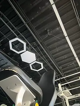 Ninazhang online show from 10-19-25, 02:23