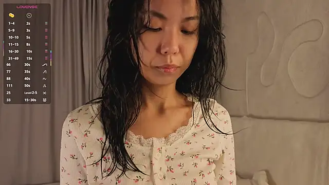 AlodiaAxley online show from 11-23-25, 06:19