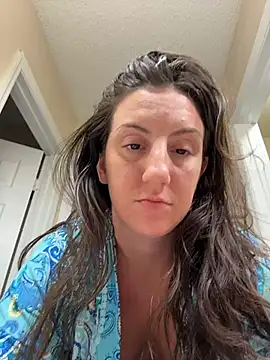 Snapshot of sweetsirenn chatting on 07-19-26, 03:21 sweetsirenn online show from 07-19-26, 03:21
