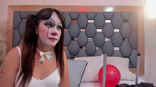 juliette pretty  online show from 10-17-25, 09:06