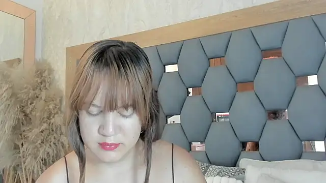 juliette pretty  online show from 03-30-26, 07:15