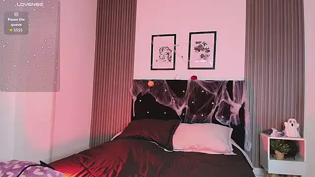 ashlycarteer online show from 10-19-25, 07:03