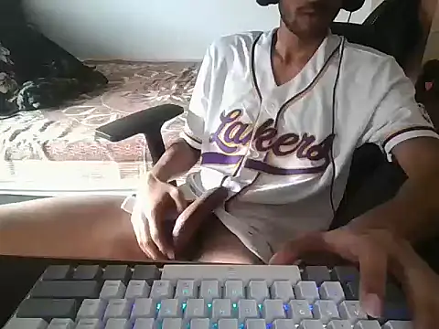 Snapshot of hardbuoy69 chatting on 02-25-26, 01:54 hardbuoy69 online show from 02-25-26, 01:54