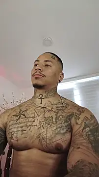 Snapshot of David_tatto1 chatting on 11-30-25, 07:07 David tatto1 online show from 11-30-25, 07:07