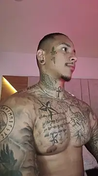 Snapshot of David_tatto1 chatting on 12-03-25, 01:13 David tatto1 online show from 12-03-25, 01:13