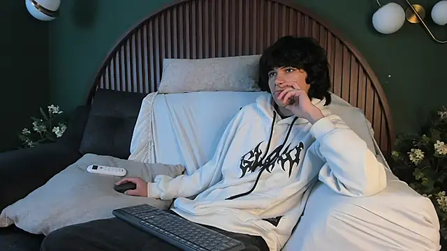 Diamond twink online show from 07-24-26, 07:17