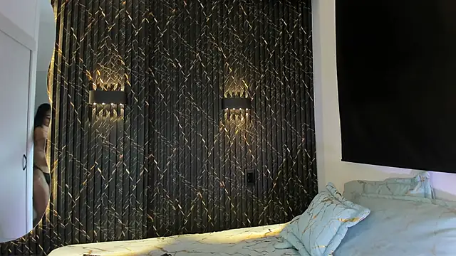 ZOETTAYLOR online show from 11-13-25, 11:14