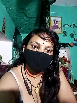 Snapshot of SHWETA1180 chatting on 10-05-25, 01:04 SHWETA1180 online show from 10-05-25, 01:04