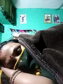 Snapshot of SHWETA1180 chatting on 11-16-25, 03:39 SHWETA1180 online show from 11-16-25, 03:39