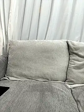 cute-yay online show from 10-28-25, 02:59