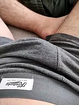 Snapshot of Milo_100 chatting on 11-23-25, 10:15 Milo 100 online show from 11-23-25, 10:15