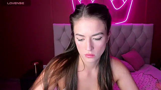 Snapshot of StacyWells chatting on 09-21-25, 01:40 StacyWells online show from 09-21-25, 01:40