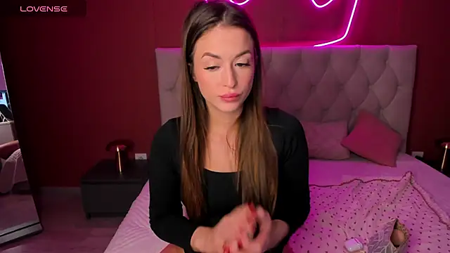 Snapshot of StacyWells chatting on 10-07-25, 01:25 StacyWells online show from 10-07-25, 01:25