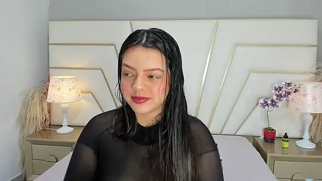 Lucianaa Collins online show from 11-14-25, 12:26