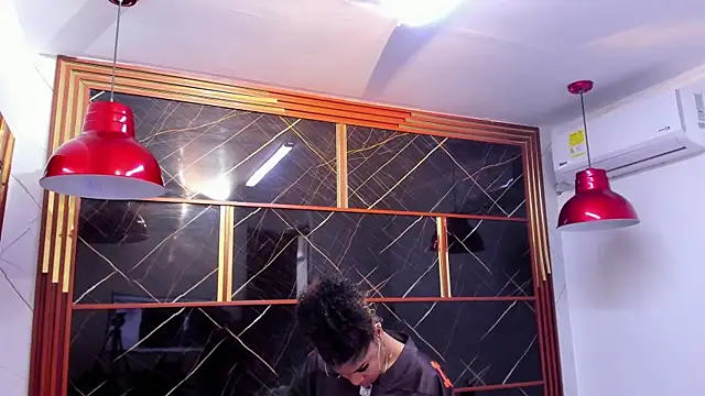 Snapshot of HannyThompson chatting on 09-16-25, 12:17 HannyThompson online show from 09-16-25, 12:17