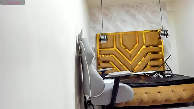 Luciifeer  online show from 09-20-25, 06:20