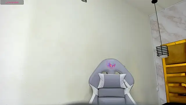 Luciifeer  online show from 10-24-25, 06:37