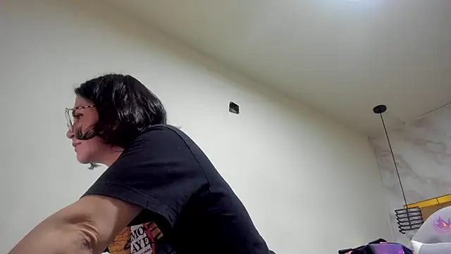 Luciifeer  online show from 12-18-25, 03:18