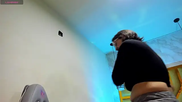 Luciifeer  online show from 01-05-26, 06:11