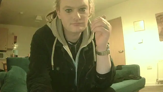 avamaxwell online show from 04-08-26, 08:09