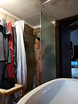 Snapshot of clarabell4 chatting on 09-17-25, 05:42 clarabell4 online show from 09-17-25, 05:42