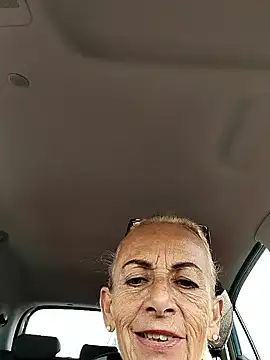 Snapshot of clarabell4 chatting on 09-22-25, 07:32 clarabell4 online show from 09-22-25, 07:32