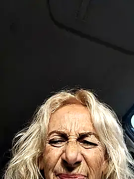 Snapshot of clarabell4 chatting on 12-03-25, 08:00 clarabell4 online show from 12-03-25, 08:00