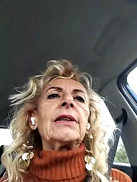 Snapshot of clarabell4 chatting on 12-16-25, 07:57 clarabell4 online show from 12-16-25, 07:57