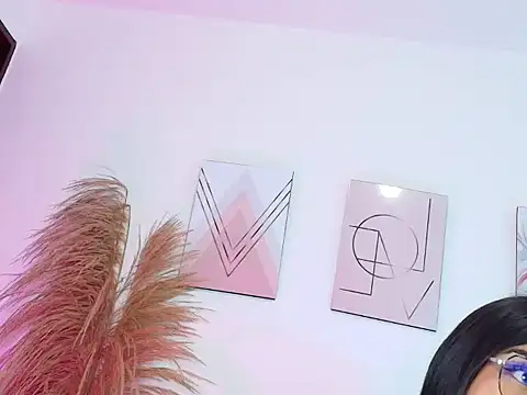 VictoriaGarciaa online show from 04-15-26, 04:47