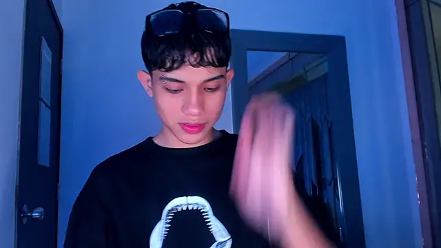 Sebax Young online show from 02-17-26, 08:04