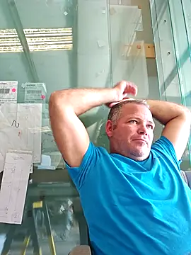 cubanitofeliz40 online show from 11-03-25, 08:10