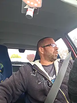 Snapshot of Thomas043 chatting on 11-02-25, 11:12 Thomas043 online show from 11-02-25, 11:12