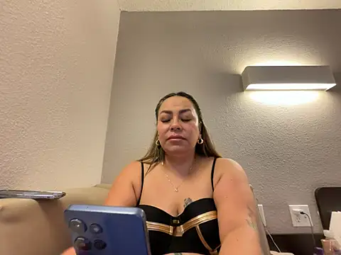 SamyHot2025 online show from 04-10-26, 06:01