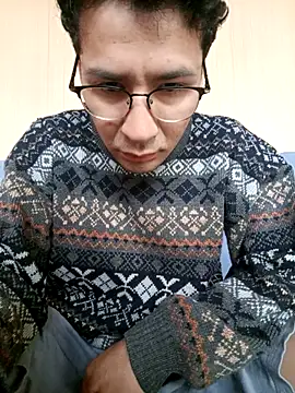 LecheDeSoya666 online show from 10-08-25, 02:25