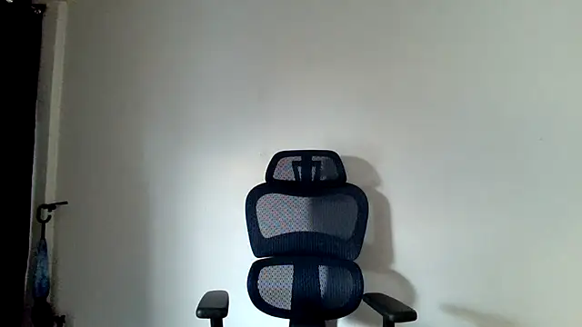 Snapshot of lolateton chatting on 11-02-25, 10:12 lolateton online show from 11-02-25, 10:12