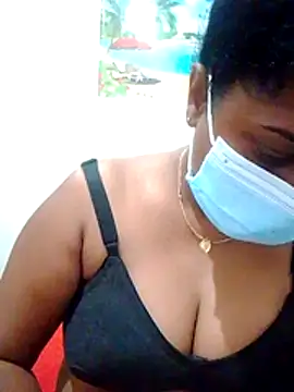 Snapshot of boosypussy chatting on 07-15-26, 01:38 boosypussy online show from 07-15-26, 01:38
