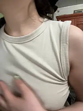 LinYi Office online show from 02-24-26, 03:04