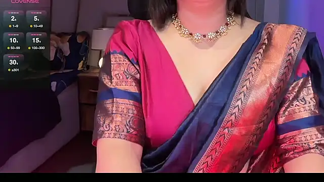 Snapshot of SunhariGirl chatting on 09-24-25, 03:32 SunhariGirl online show from 09-24-25, 03:32