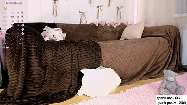 jenniekitty online show from 10-12-25, 08:19